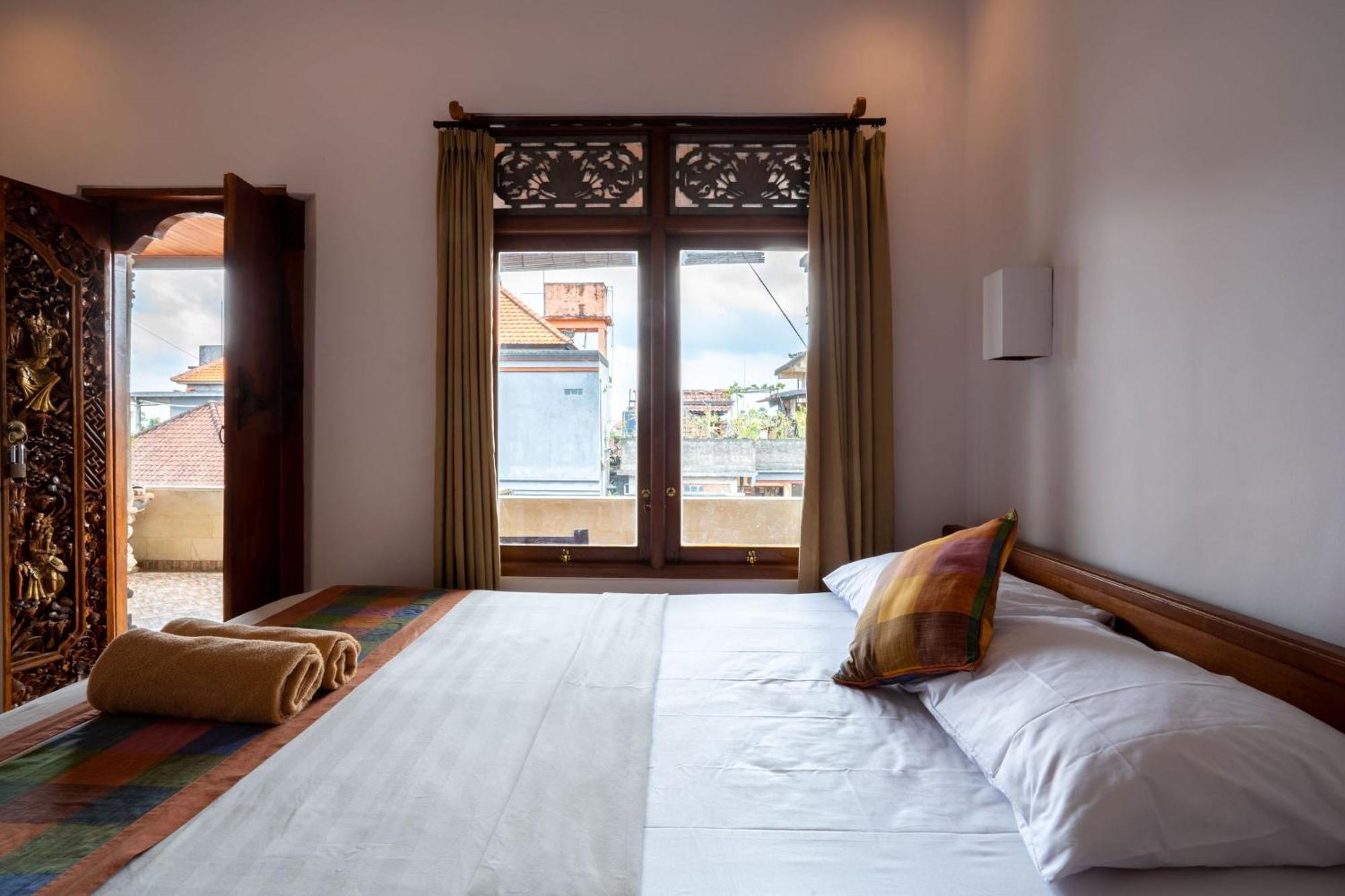 Suarsena Ubud Exterior photo